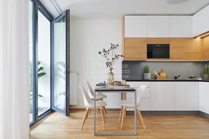 Pronájem bytu 1+kk, Praha - Střížkov, Střížkovská, 43 m2