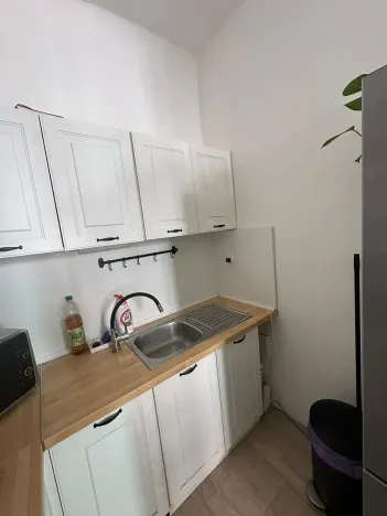 Pronájem bytu 2+kk, České Budějovice, Rudolfovská tř., 34 m2