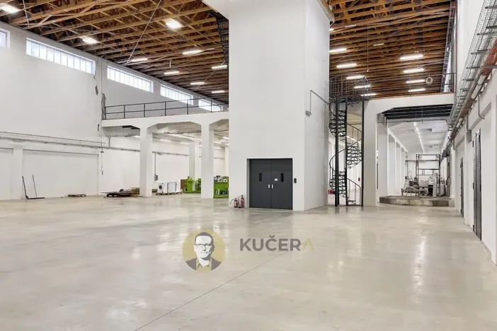 Prodej skladu, Kostelec nad Labem, Neratovická, 3457 m2