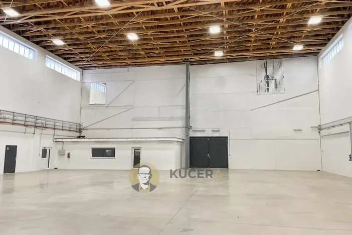 Prodej skladu, Kostelec nad Labem, Neratovická, 3457 m2