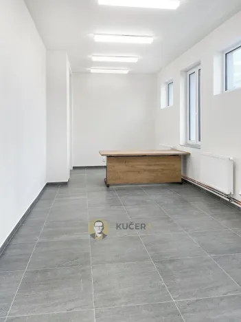 Prodej skladu, Kostelec nad Labem, Neratovická, 3457 m2