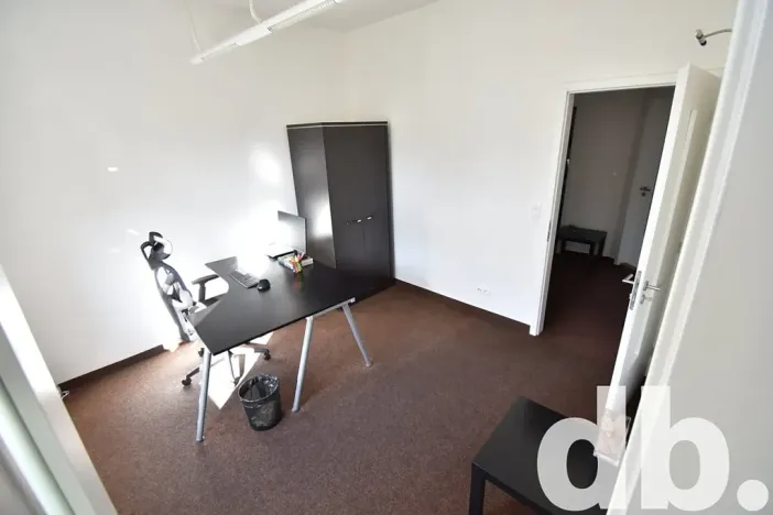 Pronájem kanceláře, Karlovy Vary, Bělehradská, 112 m2