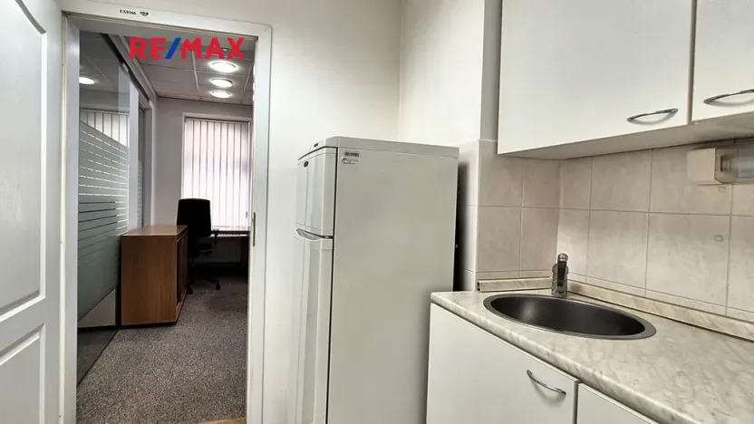 Pronájem obchodního prostoru, Mladá Boleslav, Bělská, 118 m2