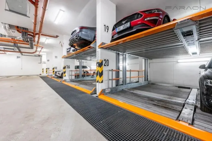 Pronájem bytu 3+kk, Praha - Břevnov, Radimova, 134 m2