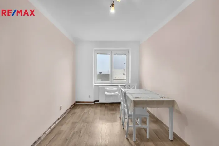 Prodej bytu 3+1, Ostroměř, T. G. Masaryka, 68 m2