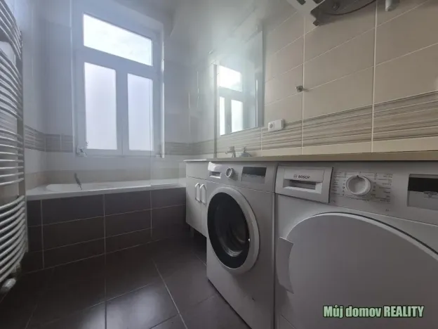 Pronájem bytu 3+kk, Praha - Karlín, Křižíkova, 74 m2