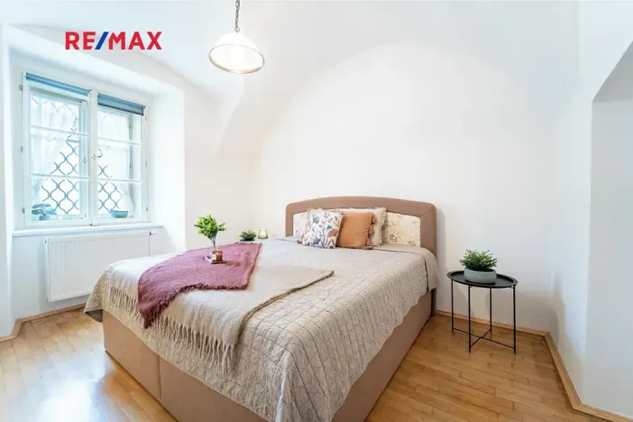 Prodej bytu 3+1, Praha - Malá Strana, Nebovidská, 57 m2