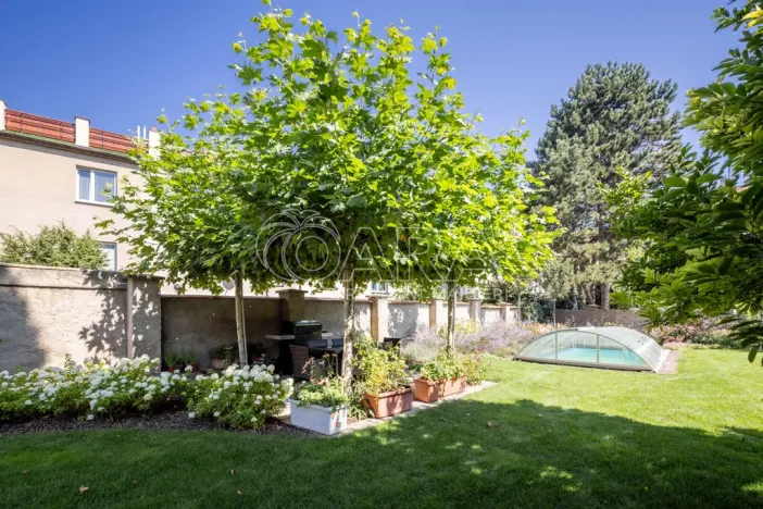 Prodej rodinného domu, Slaný, Vepřkova, 440 m2