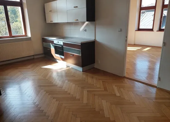 Pronájem bytu 2+1, Liberec, Masarykova, 100 m2