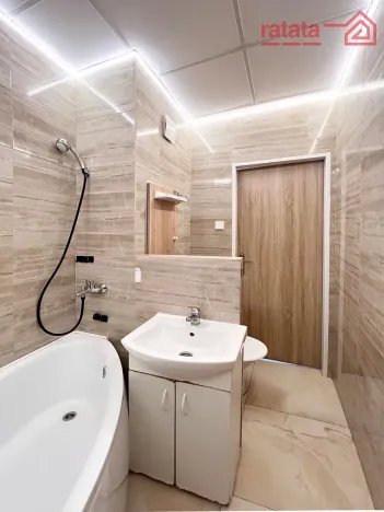 Pronájem bytu 3+1, Klášterec nad Ohří, Školní, 66 m2