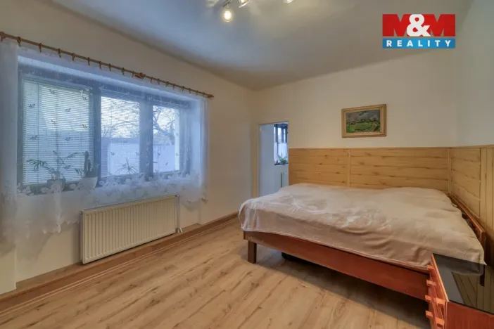 Prodej rodinného domu, Dobřany, Stromořadí, 86 m2