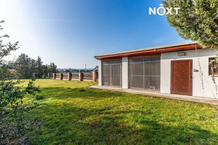 Prodej rodinného domu, Březno, 380 m2