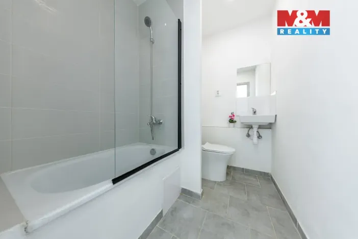 Prodej bytu 2+kk, Horní Slavkov, U Lesoparku, 35 m2