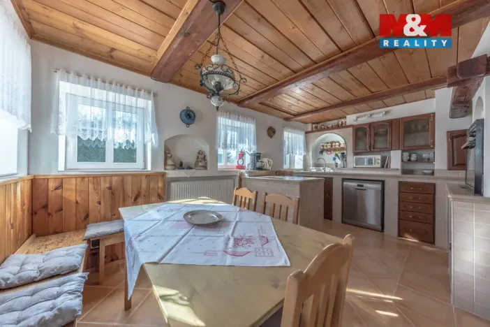 Prodej chalupy, Chřibská - Dolní Chřibská, 250 m2