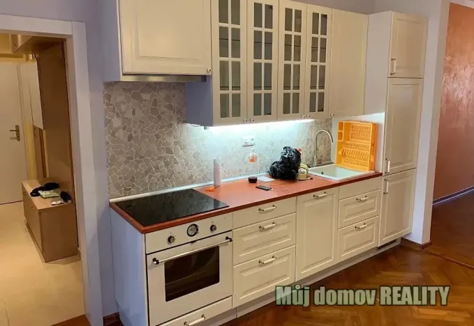 Pronájem bytu 3+1, Praha - Břevnov, Bělohorská, 80 m2