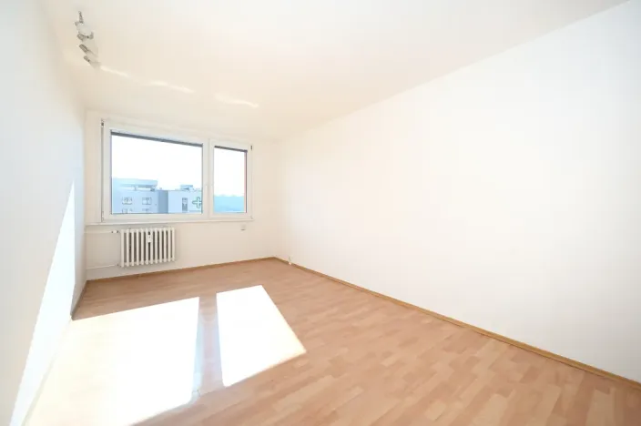 Pronájem bytu 2+kk, Praha - Bohnice, Zelenohorská, 42 m2