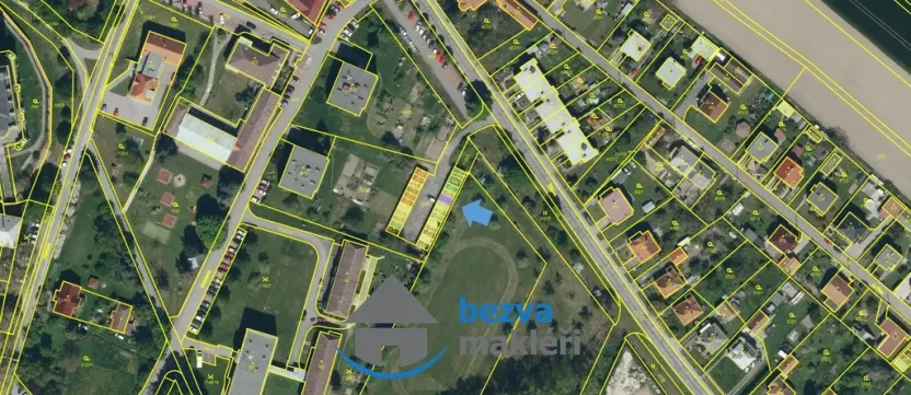 Pronájem garáže, Luže, 18 m2