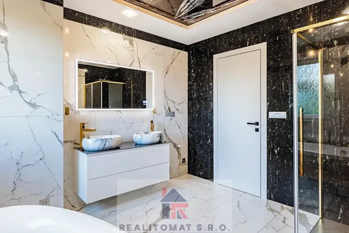 Pronájem bytu 4+kk, Praha - Komořany, Pod lesem, 127 m2