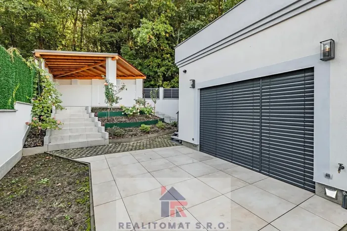 Pronájem bytu 4+kk, Praha - Komořany, Pod lesem, 127 m2