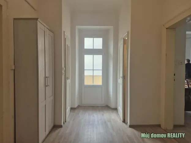 Pronájem bytu 2+1, Praha - Žižkov, Žerotínova, 70 m2