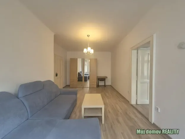 Pronájem bytu 2+1, Praha - Žižkov, Žerotínova, 70 m2