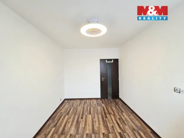 Prodej bytu 3+1, Praha - Chodov, Bachova, 68 m2