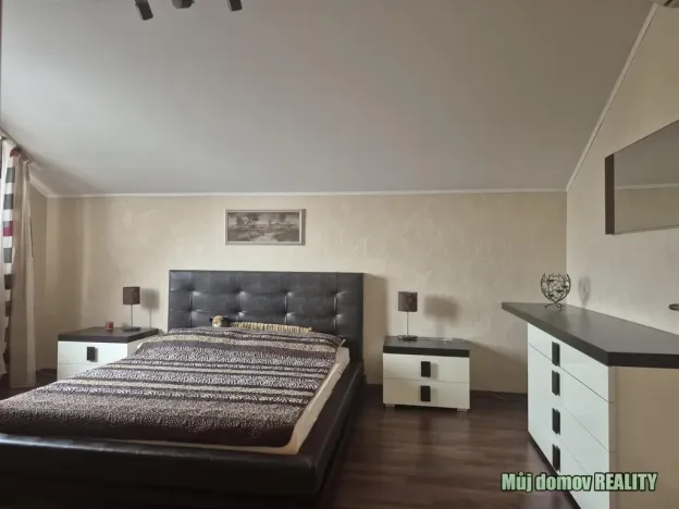 Pronájem rodinného domu, Praha - Ďáblice, Markvartická, 280 m2