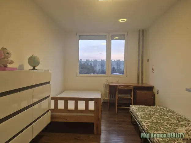 Pronájem bytu 2+kk, Praha - Kobylisy, Frýdlantská, 43 m2