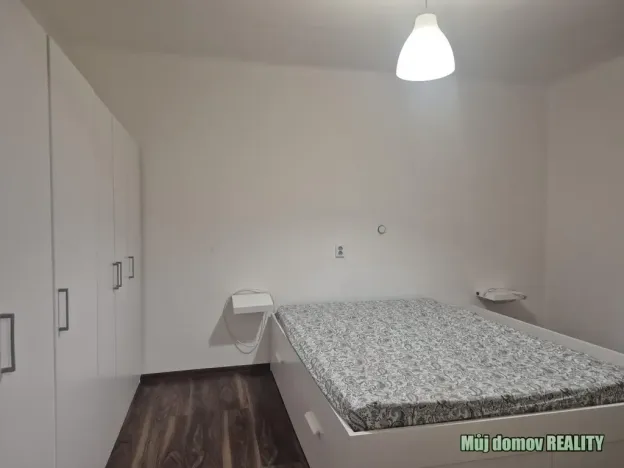 Pronájem bytu 2+1, Praha - Dejvice, Vostrovská, 50 m2