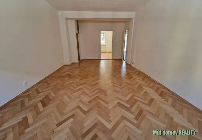 Pronájem bytu 2+1, Praha - Podolí, Podolská, 58 m2