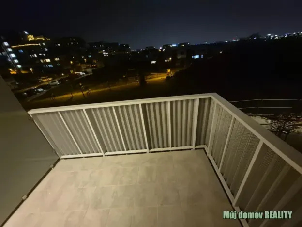 Pronájem bytu 1+kk, Praha - Dolní Měcholupy, Honzíkova, 41 m2