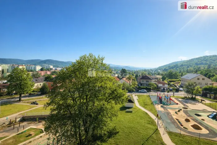 Pronájem bytu 1+kk, Ústí nad Labem - Všebořice, Spartakiádní, 32 m2