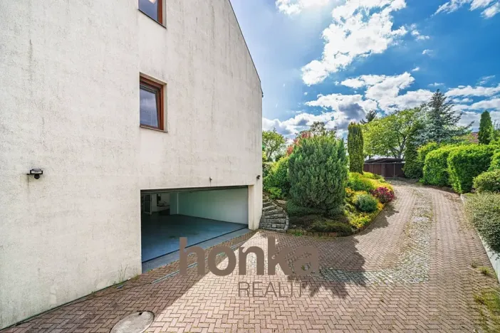 Pronájem rodinného domu, Kosoř, K Lomu, 263 m2