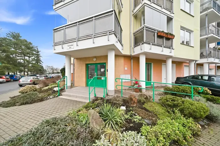 Prodej bytu 2+kk, Olomouc, Novosadský dvůr, 49 m2