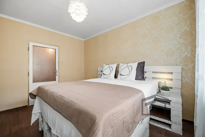 Prodej bytu 2+kk, Praha - Hostivař, Zápasnická, 39 m2