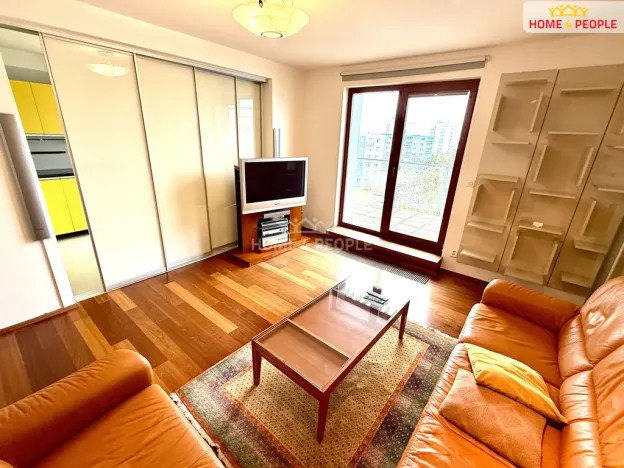 Pronájem bytu 2+kk, Plzeň - Jižní Předměstí, Majerova, 61 m2