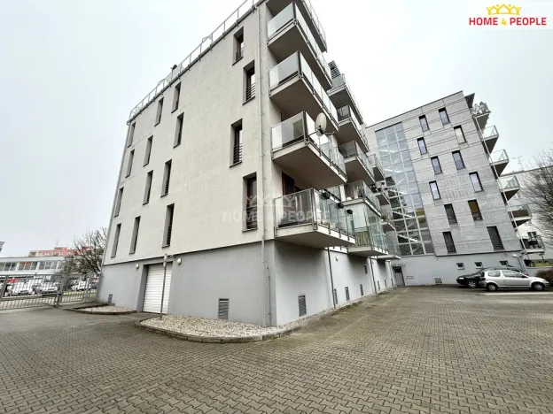 Pronájem bytu 2+kk, Plzeň - Jižní Předměstí, Majerova, 61 m2