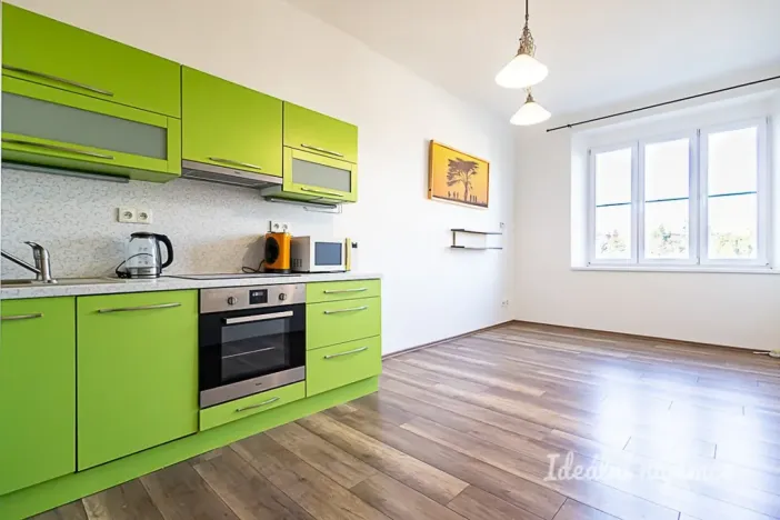 Pronájem bytu 2+kk, Praha - Vršovice, Ruská, 47 m2