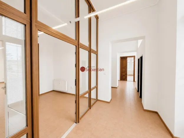 Pronájem kanceláře, Pardubice - Zelené Předměstí, třída Míru, 182 m2