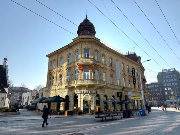 Pronájem kanceláře, Pardubice - Zelené Předměstí, třída Míru, 182 m2