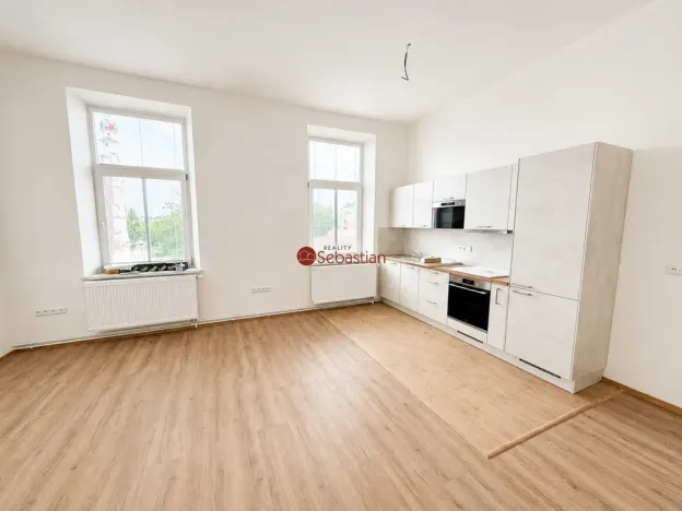 Pronájem kanceláře, Pardubice - Zelené Předměstí, třída Míru, 106 m2