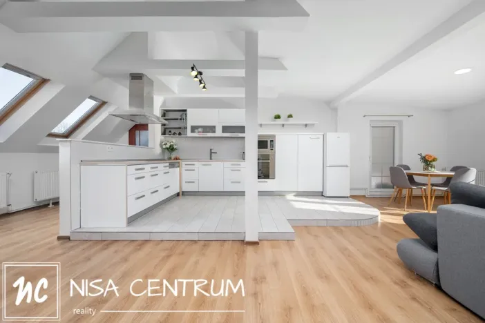 Pronájem bytu 2+kk, Liberec, Chrastavská, 89 m2