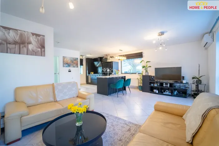 Prodej rodinného domu, Jesenice - Osnice, Šeříková, 110 m2