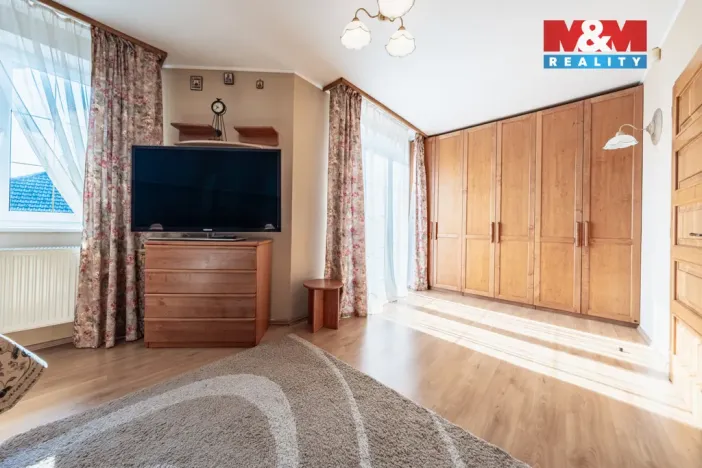Pronájem rodinného domu, Praha - Ďáblice, Markvartická, 220 m2