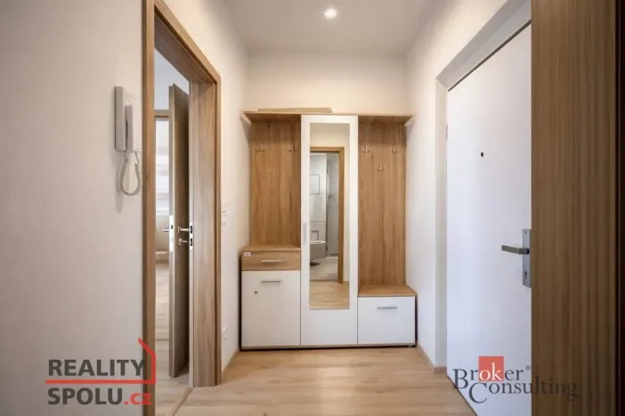 Pronájem bytu 2+kk, Pardubice - Pardubičky, Nová Tesla, 48 m2