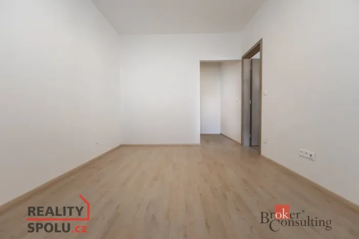 Pronájem bytu 2+kk, Pardubice - Pardubičky, Nová Tesla, 48 m2