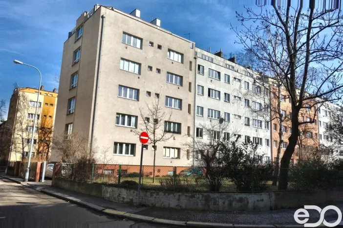 Pronájem bytu 2+kk, Praha, Bystřická, 43 m2