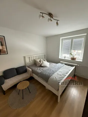 Pronájem bytu 1+1, Opava - Předměstí, Ovocná, 35 m2