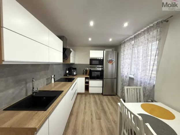 Prodej bytu 2+1, Meziboří, Okružní, 58 m2