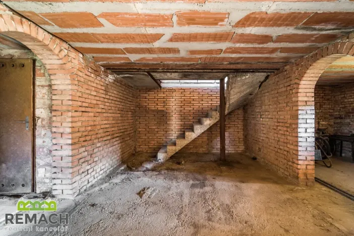 Prodej rodinného domu, Huštěnovice, 381 m2